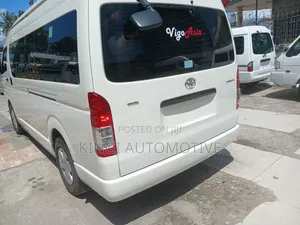 Toyota HiAce 2020 White