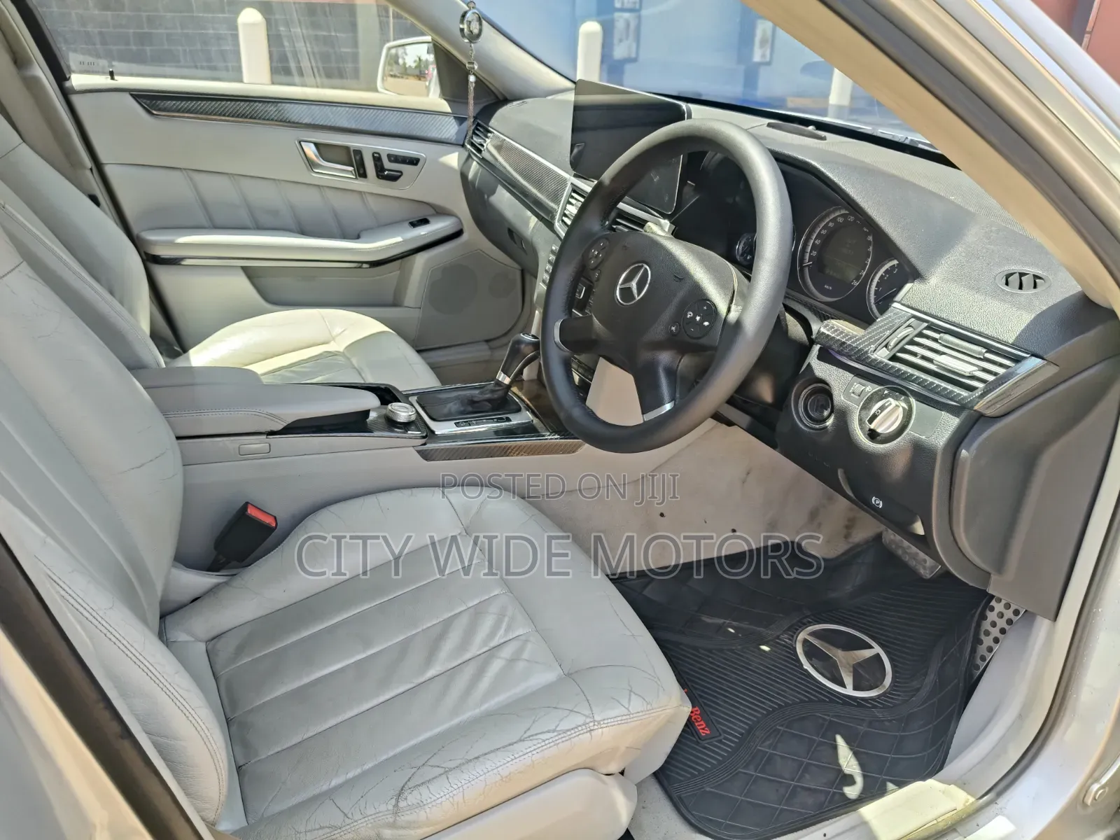 Mercedes-Benz E250 2010 Silver