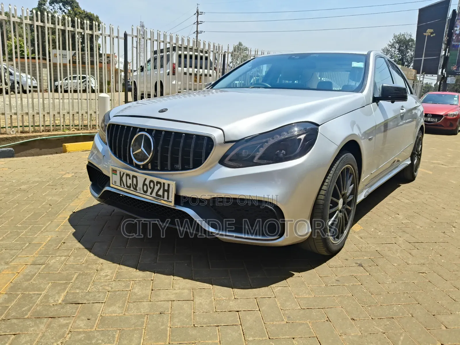 Mercedes-Benz E250 2010 Silver
