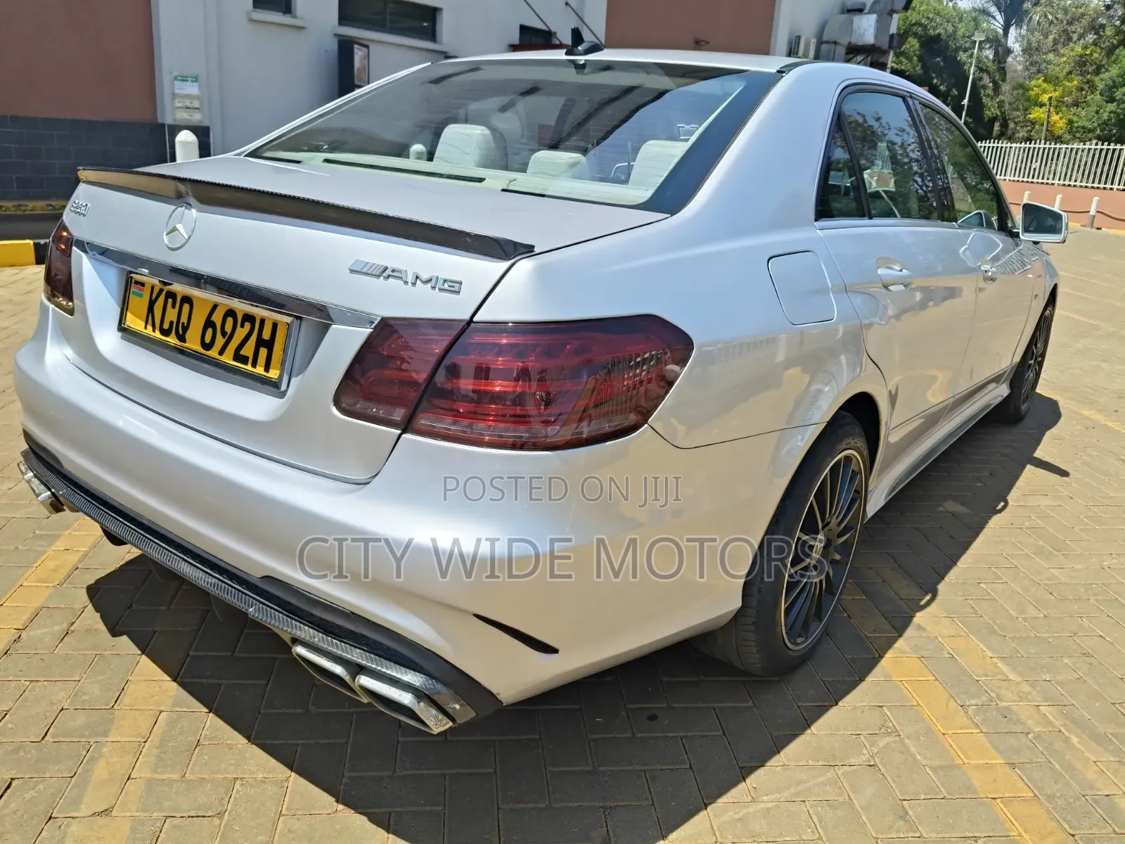 Mercedes-Benz E250 2010 Silver