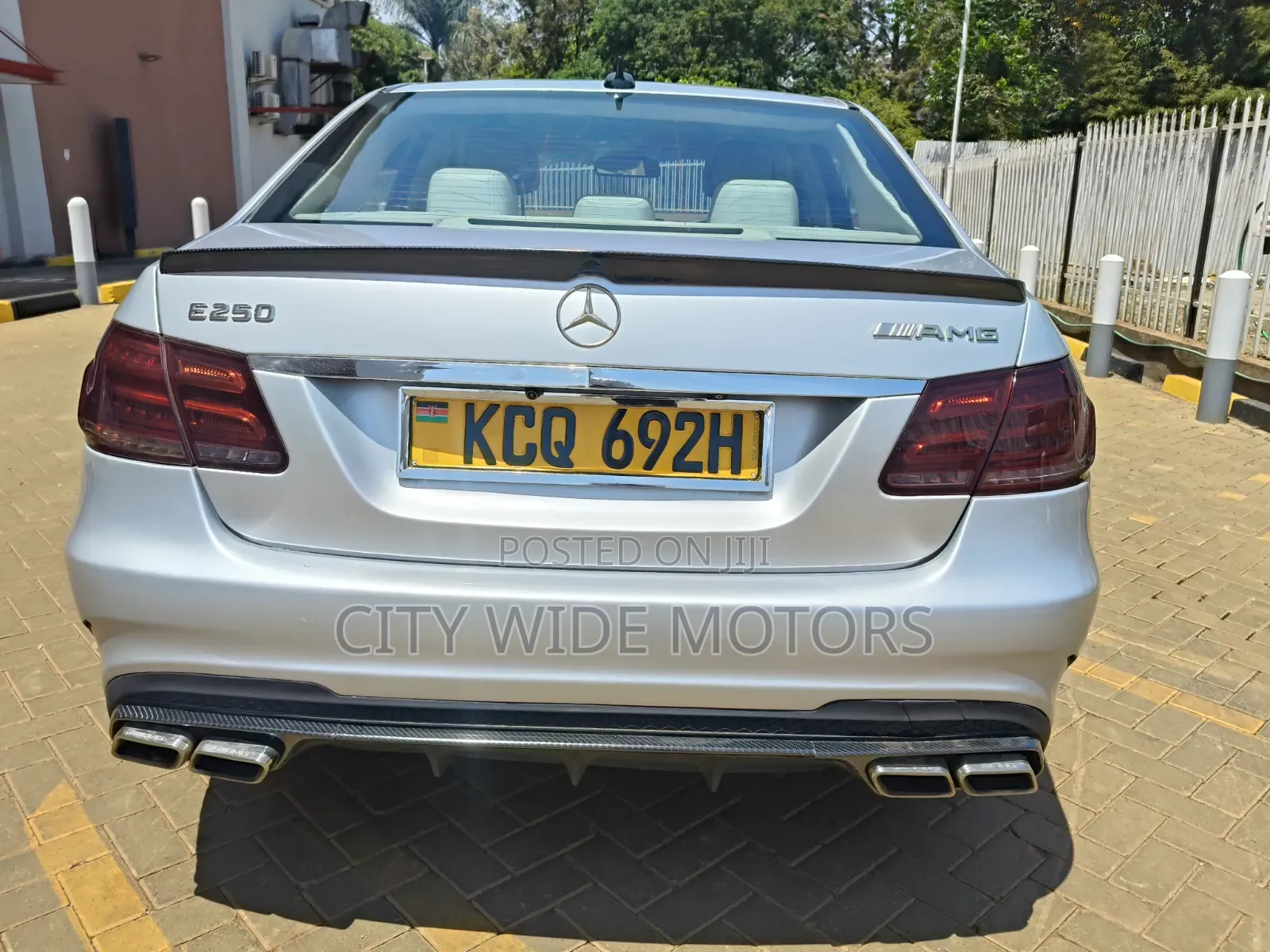 Mercedes-Benz E250 2010 Silver