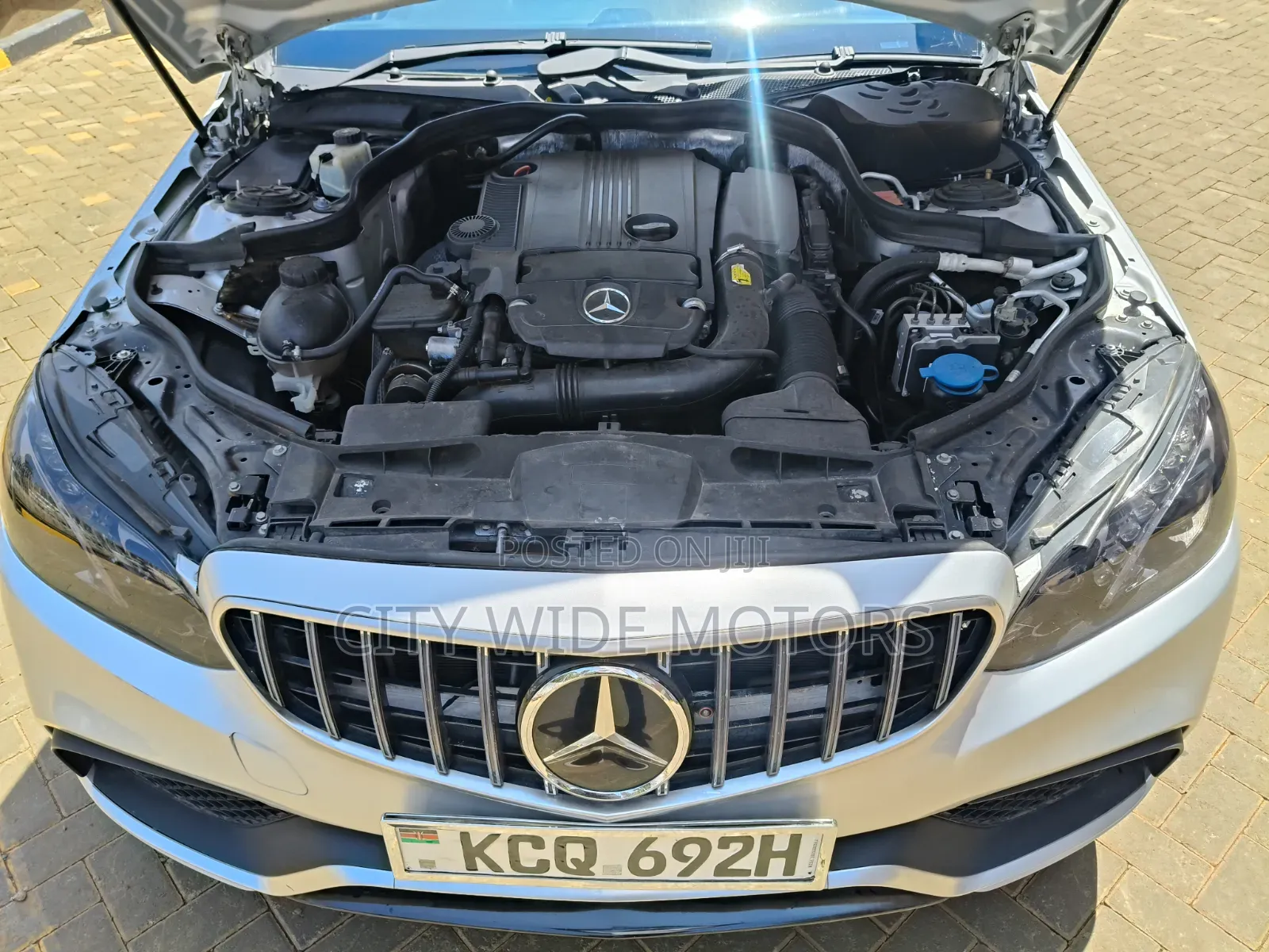 Mercedes-Benz E250 2010 Silver