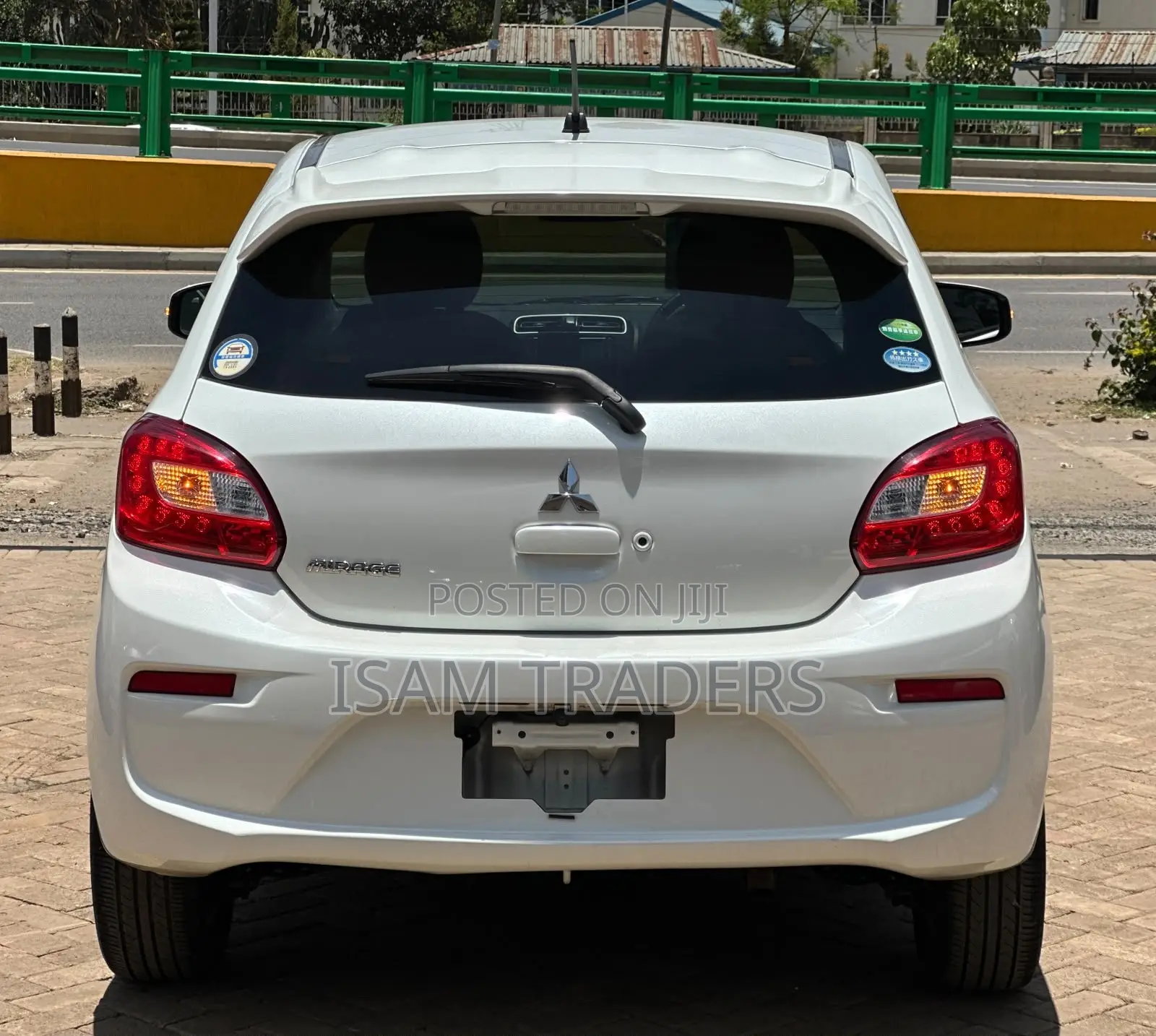 Mitsubishi Mirage SE 2019 Pearl