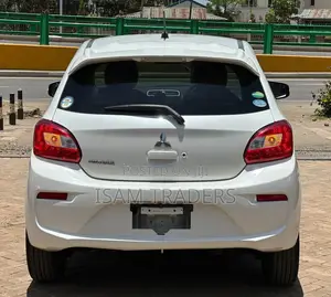 Mitsubishi Mirage SE 2019 Pearl