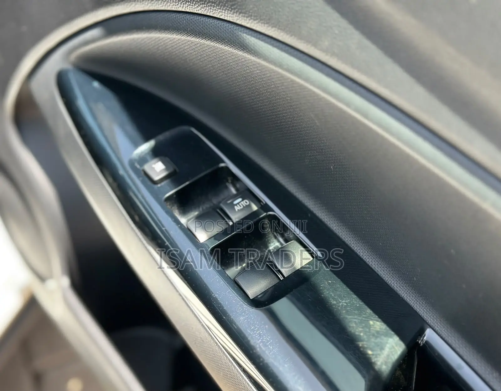 Mitsubishi Mirage SE 2019 Pearl