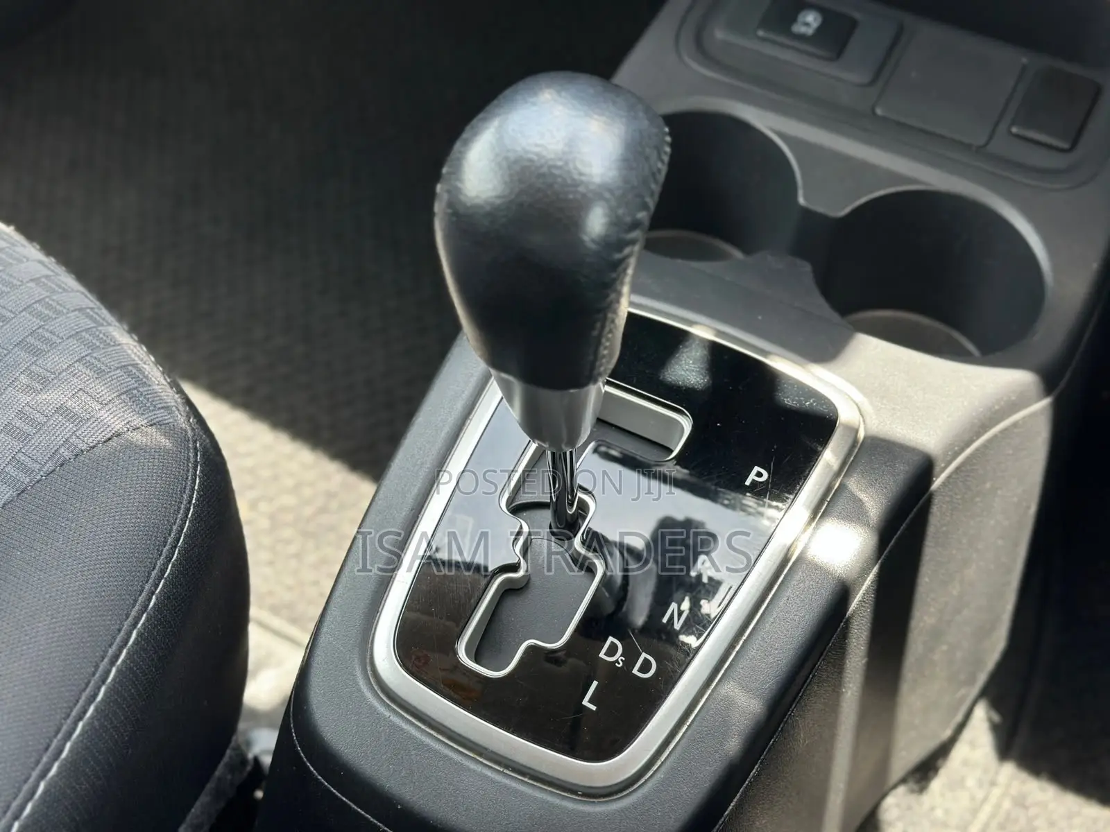 Mitsubishi Mirage SE 2019 Pearl