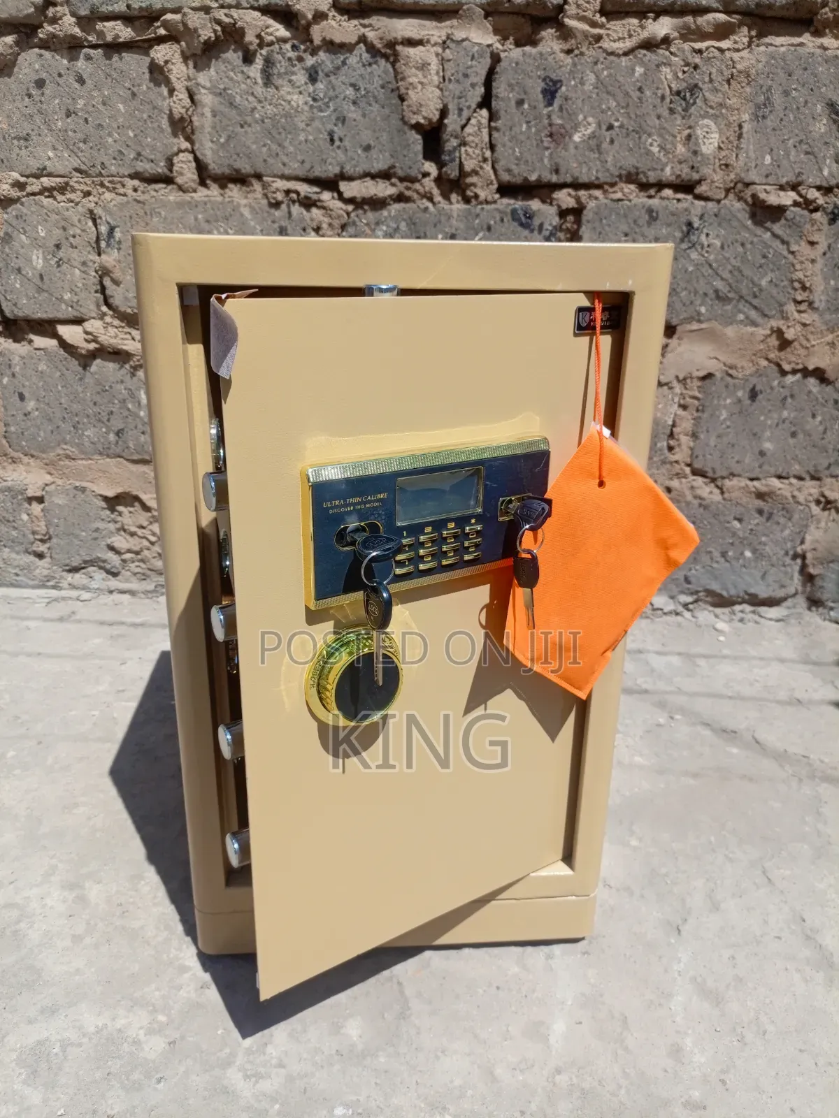 Biometric Cash Safe Box With Adjustable Shelves