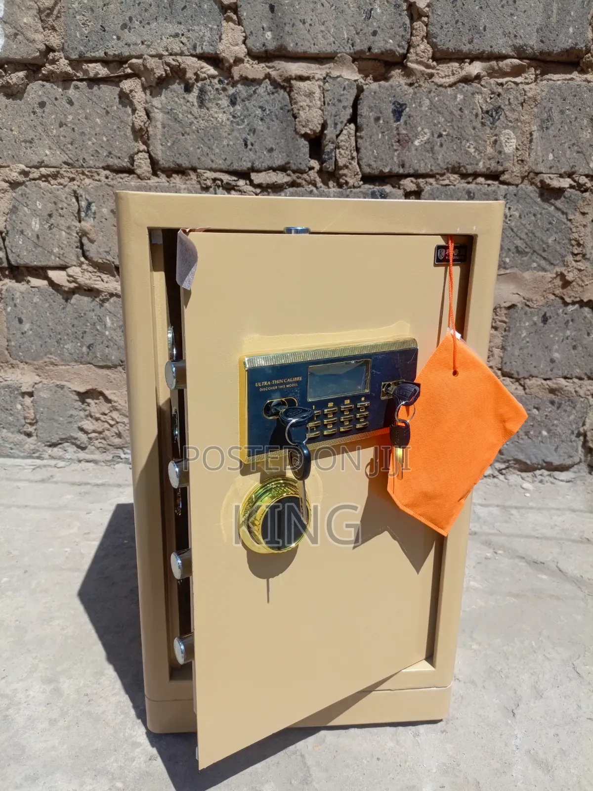 Biometric Cash Safe Box With Adjustable Shelves