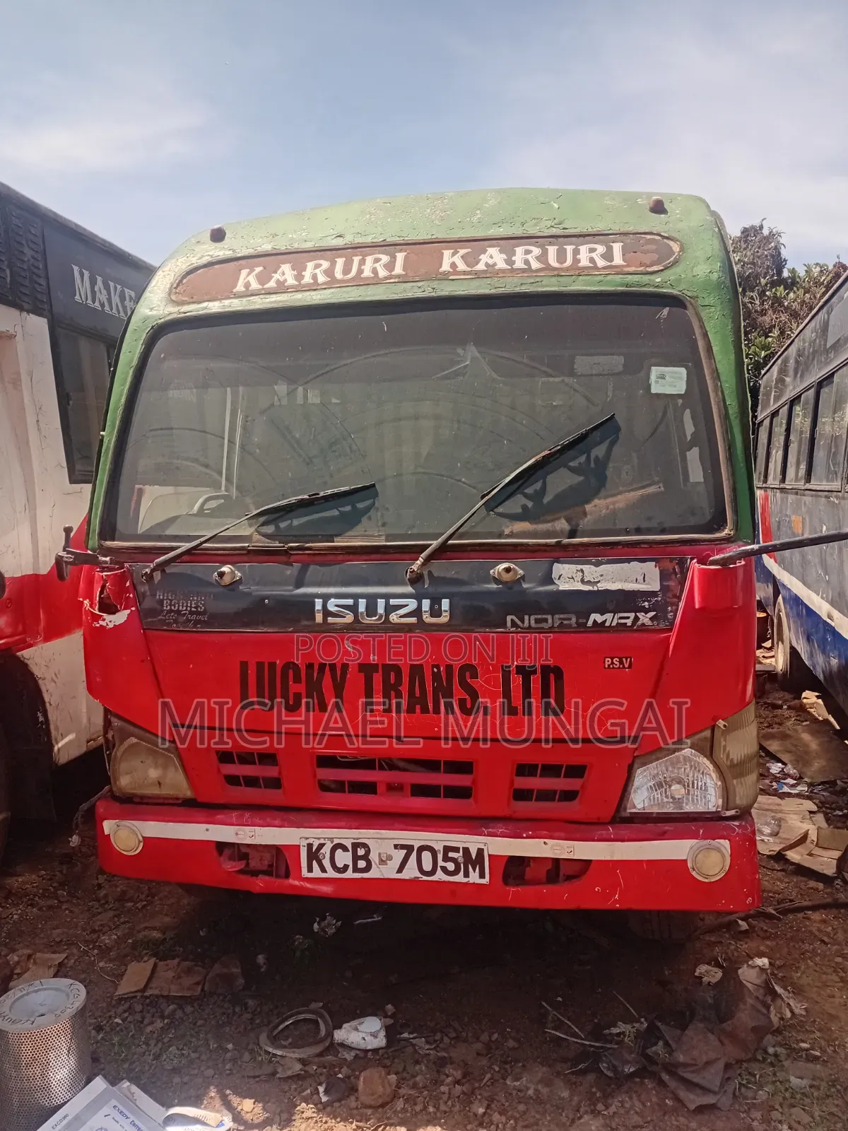 Isuzu Std 4240 2018 Red