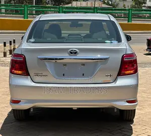Toyota Axio 1.5 Hybrid 2WD 2020 Silver