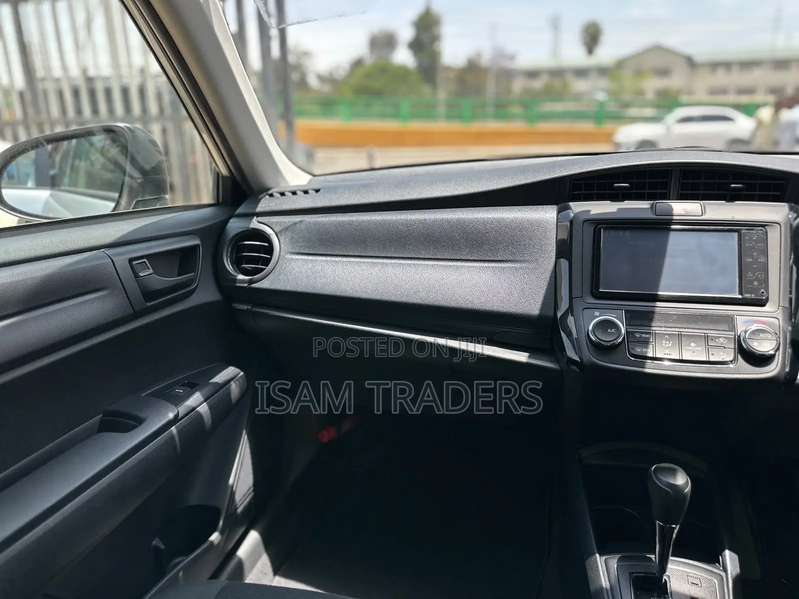 Toyota Axio 1.5 Hybrid 2WD 2020 Silver