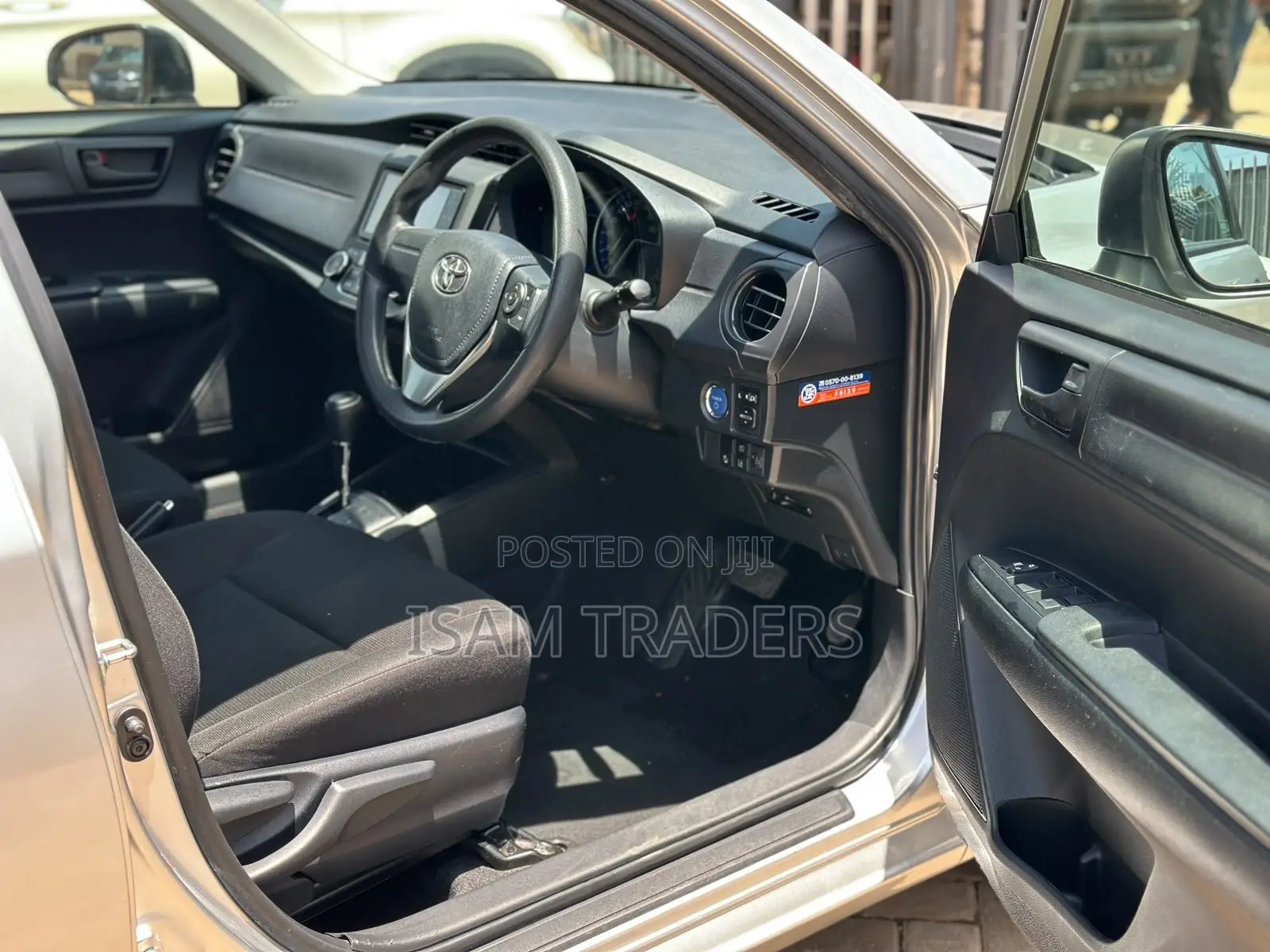 Toyota Axio 1.5 Hybrid 2WD 2020 Silver