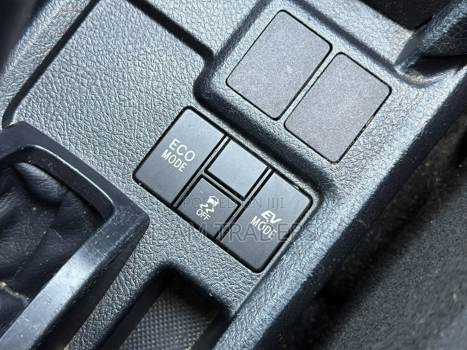 Toyota Axio 1.5 Hybrid 2WD 2020 Silver
