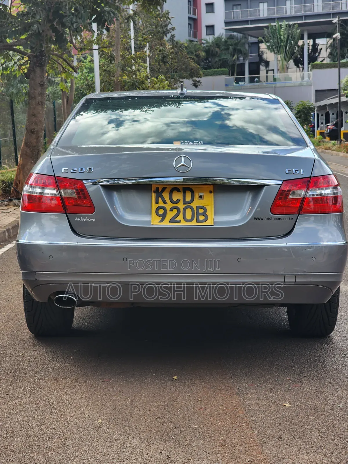 Mercedes-Benz E200 2009 Silver
