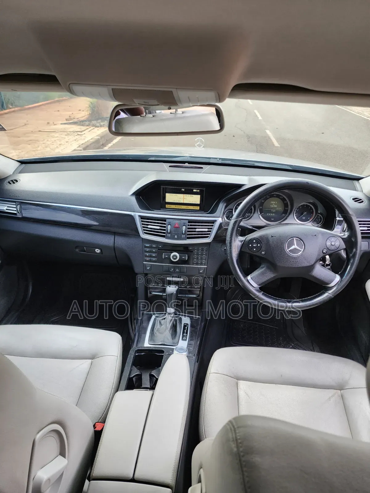 Mercedes-Benz E200 2009 Silver