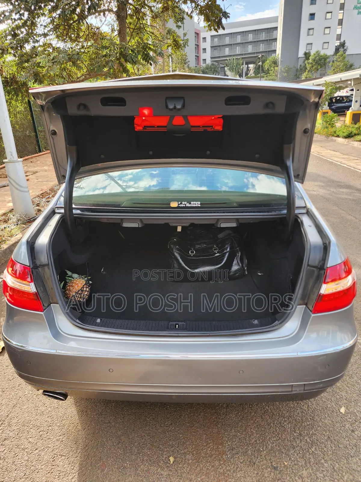 Mercedes-Benz E200 2009 Silver