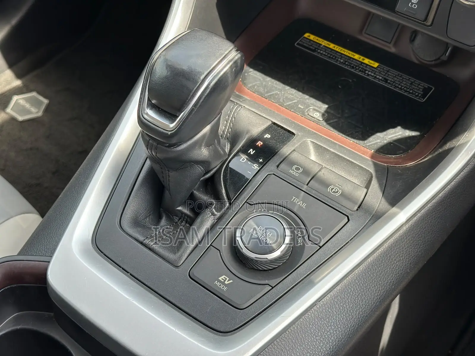 Toyota RAV4 XLE Premium AWD 2019 Pearl