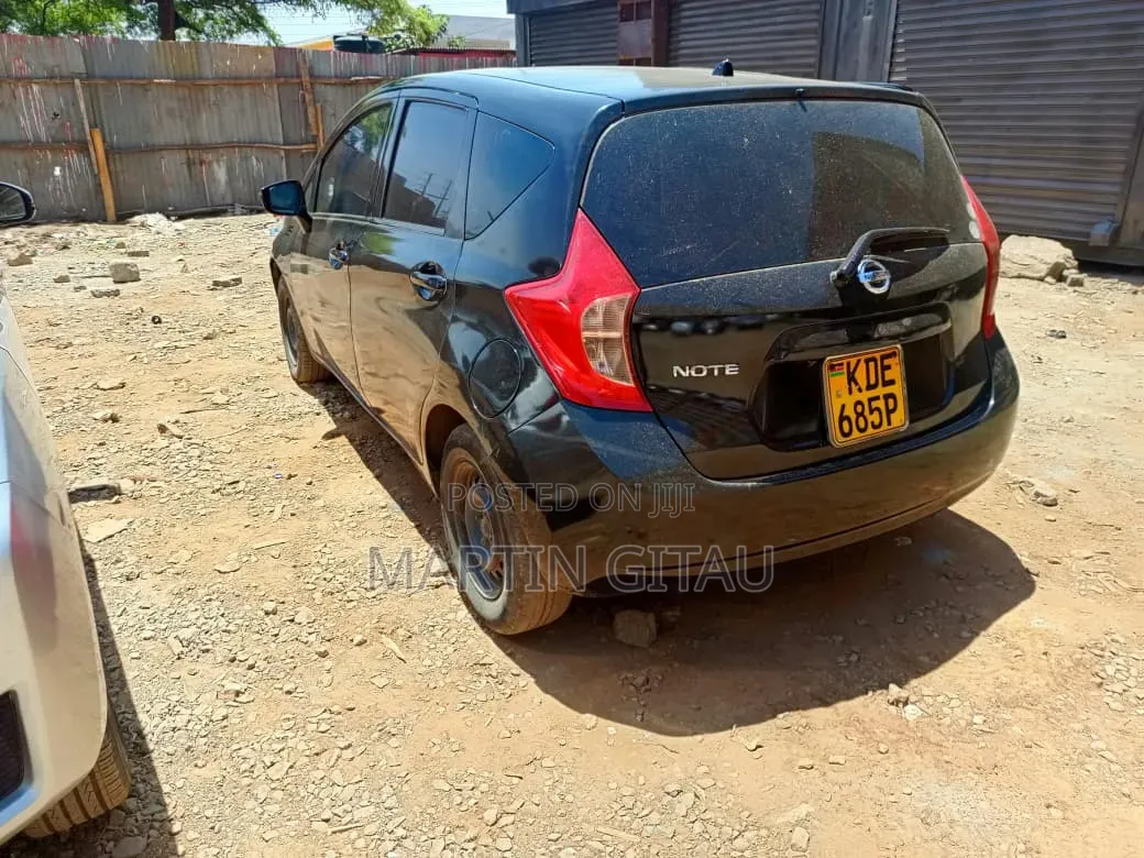 Nissan Note 2015 Black
