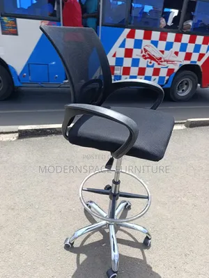 Counter Height Mesh Office Chair -With Footrest