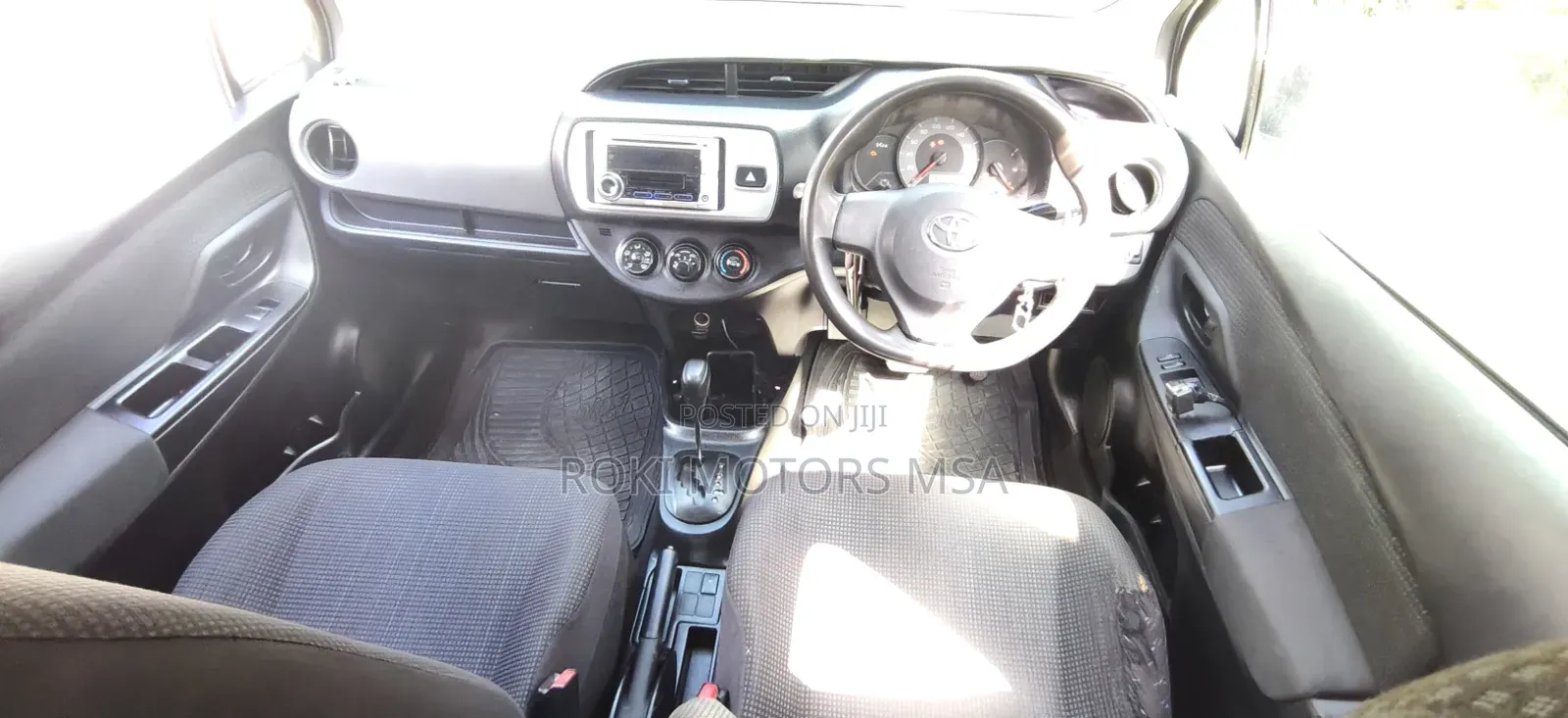 Toyota Vitz 2015 Gray