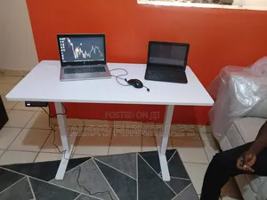 Laptop MODERN DESK With Height Adjustable