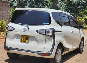 Toyota Sienta 2016 White