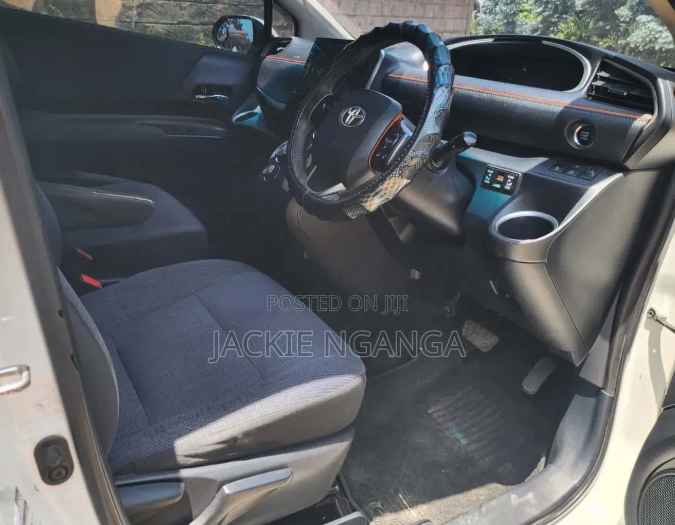 Toyota Sienta 2016 White