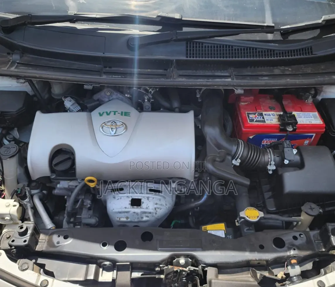 Toyota Sienta 2016 White