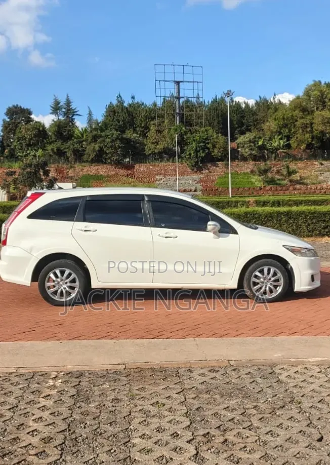 Honda Stream 2013 White