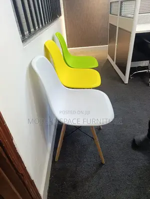 Modern Plastic Dining Chairs