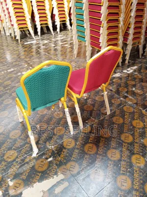 Multiple Colors Elegant Banquet Chairs With Hard Frame