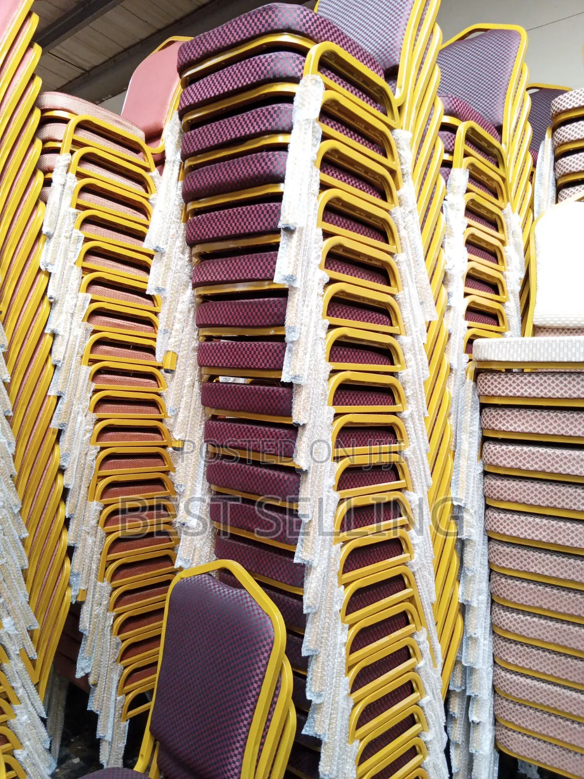 Stackable Heavy Duty Foam Fabric Banquet Chairs
