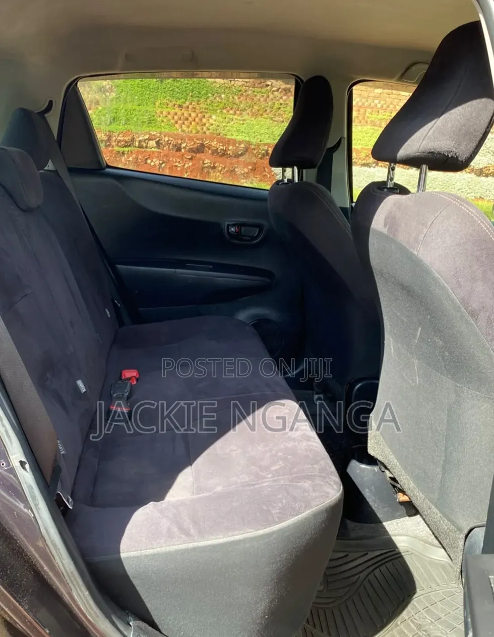 Toyota Vitz 2013 Purple