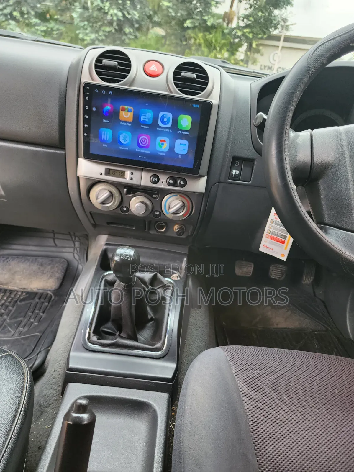 Isuzu D-MAX 2010 Blue