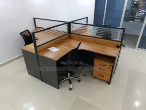 4-Seater Office Workstation
