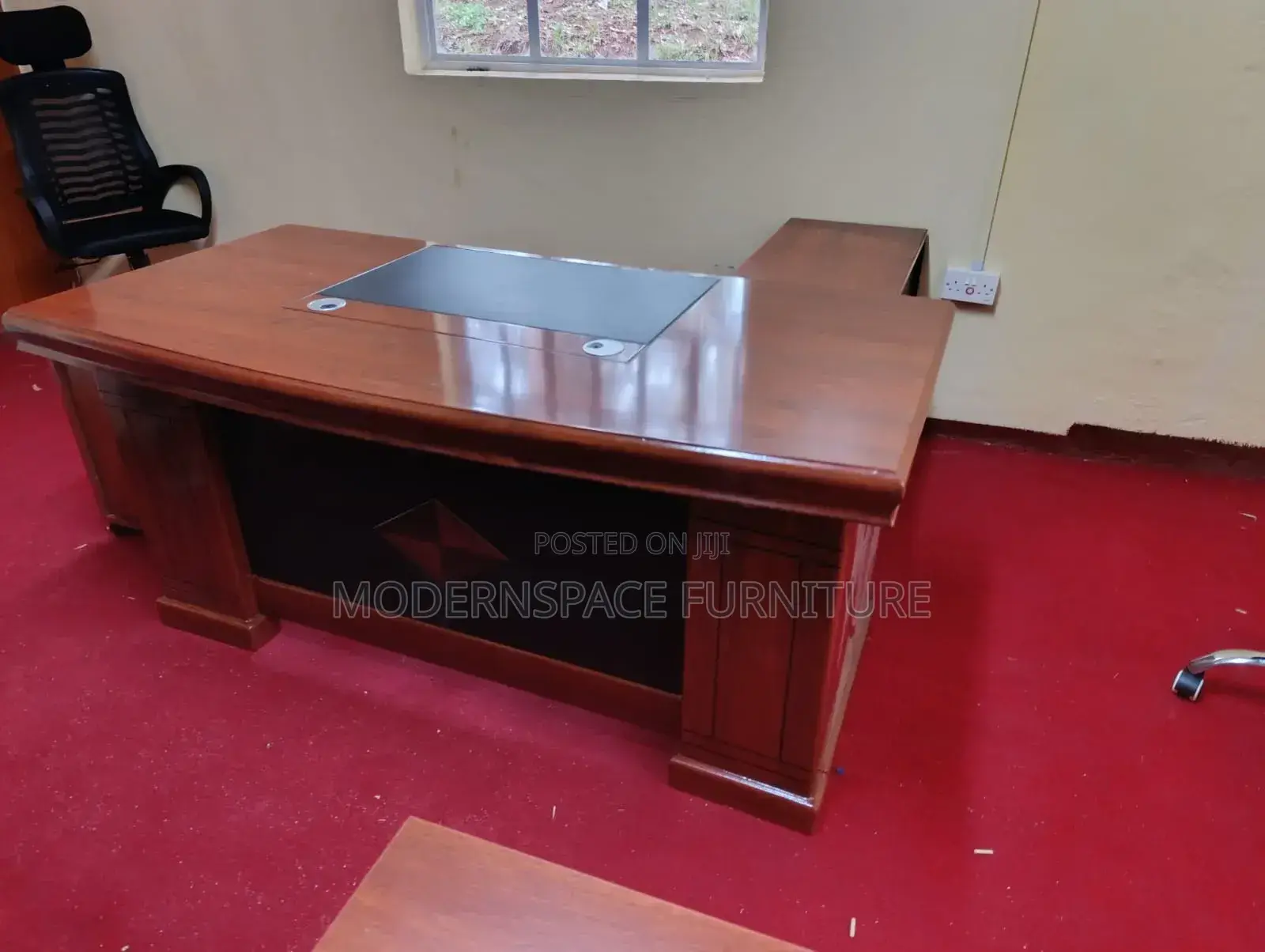 Executive Office Desk With Side Cabinet 1.6m
