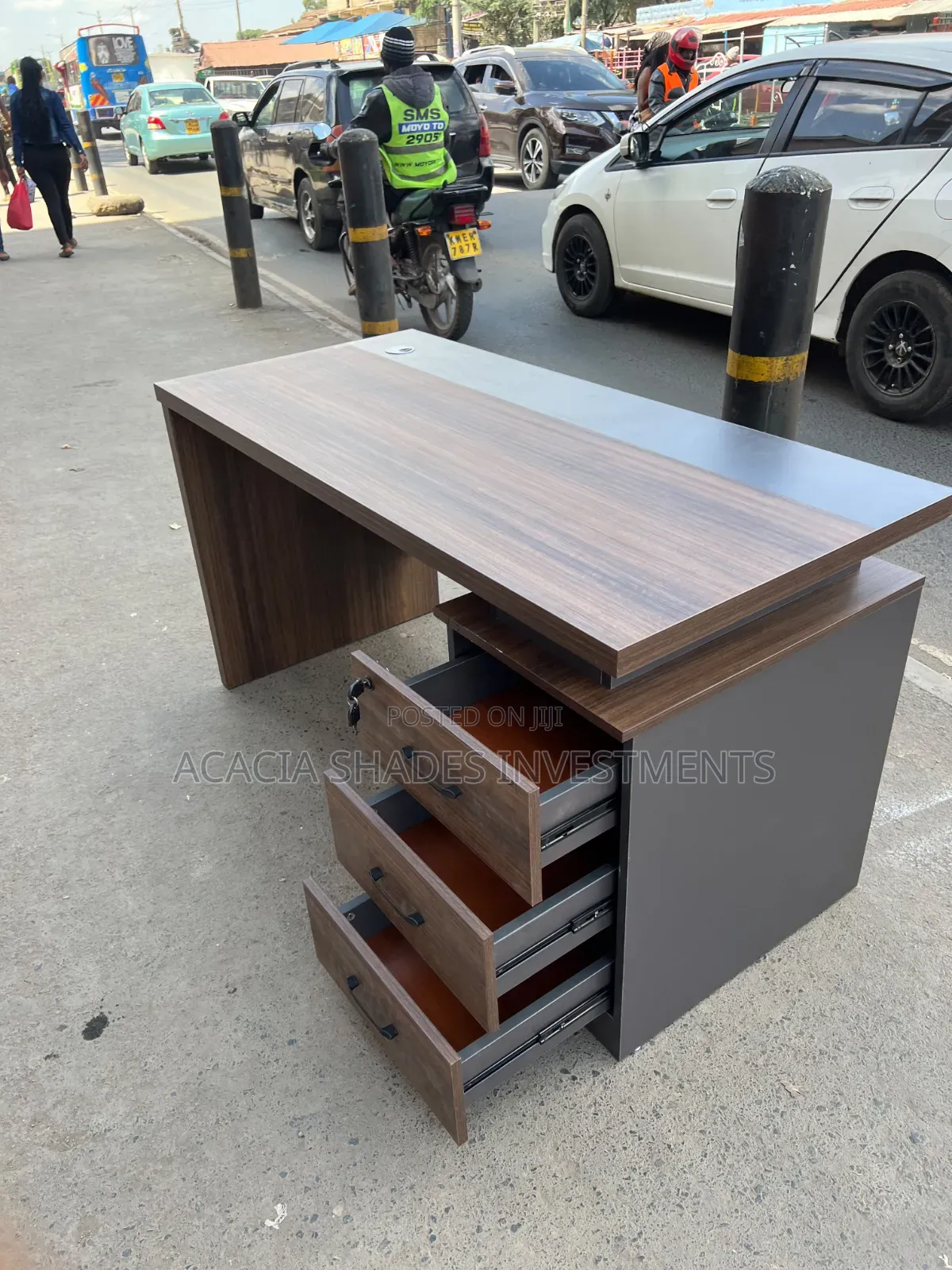Office Desk Executive