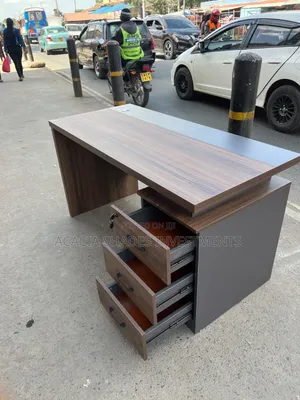 Office Desk Executive