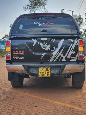 Nissan Navara 2019 Black