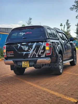 Nissan Navara 2019 Black