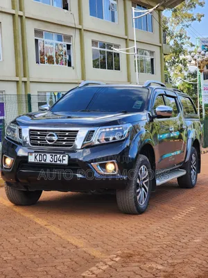 Nissan Navara 2019 Black