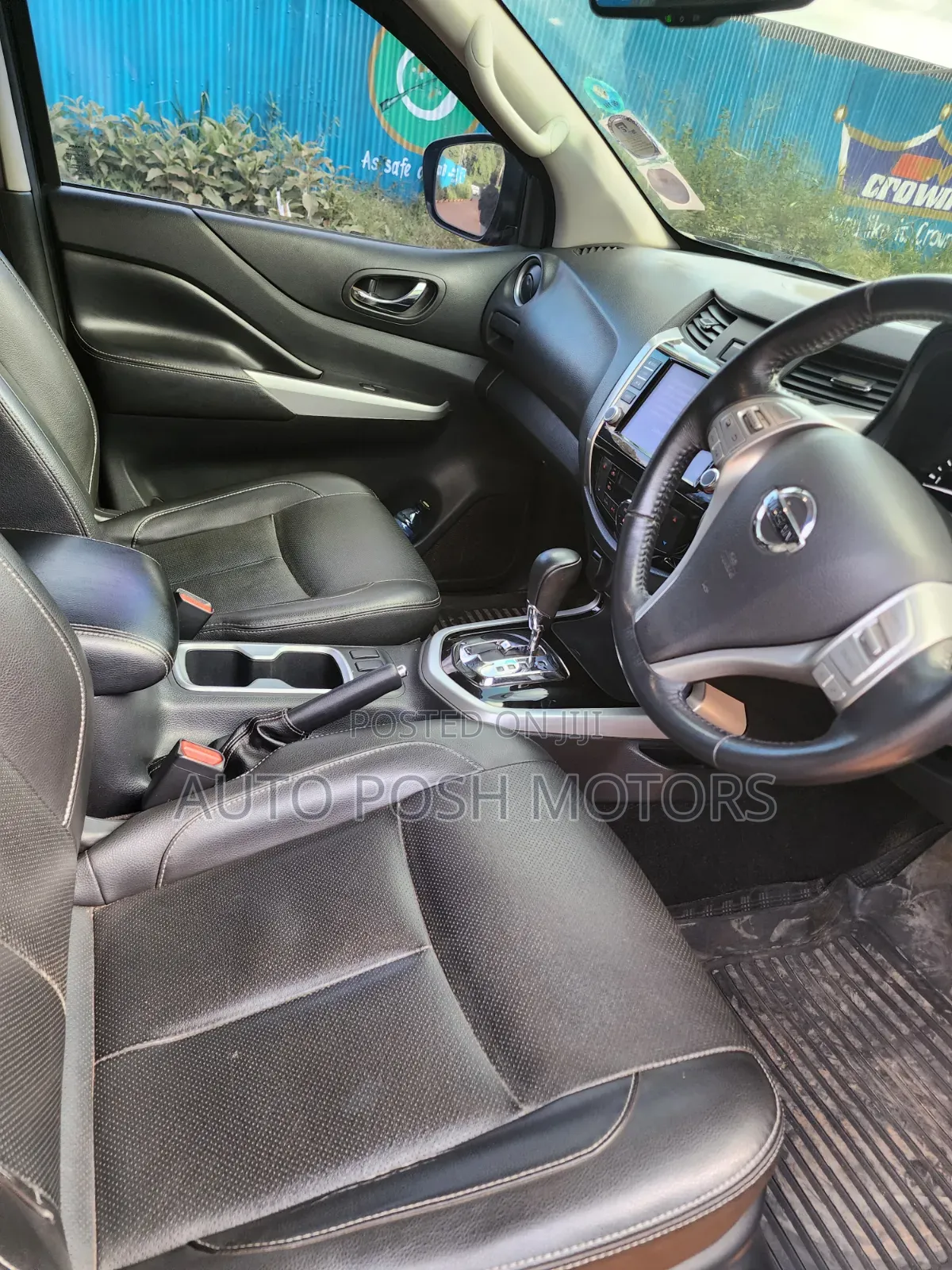 Nissan Navara 2019 Black