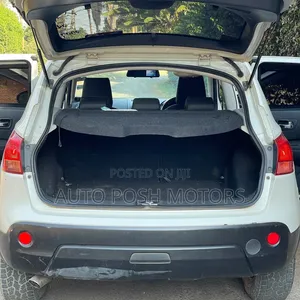 Nissan Dualis 2012 Pearl