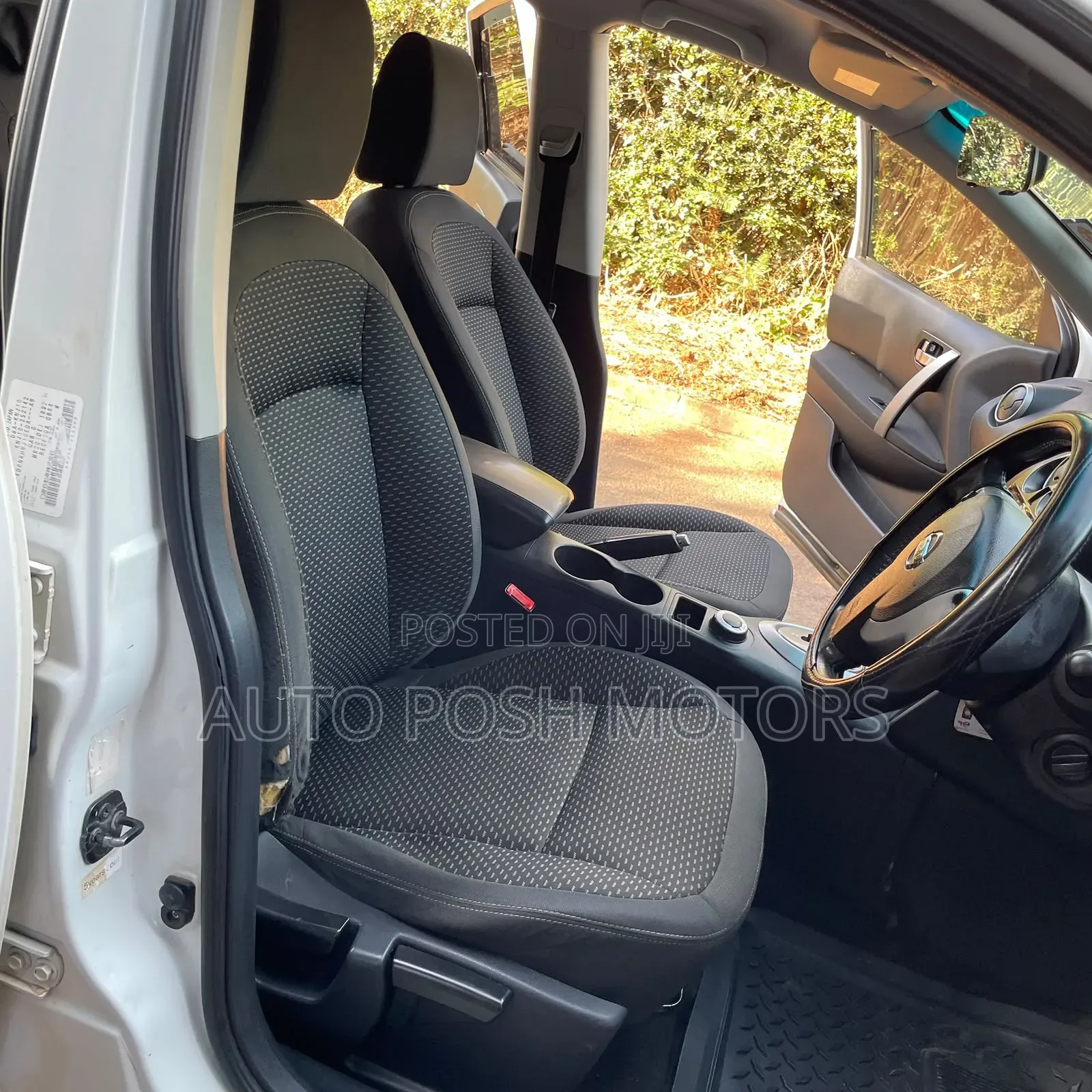 Nissan Dualis 2012 Pearl