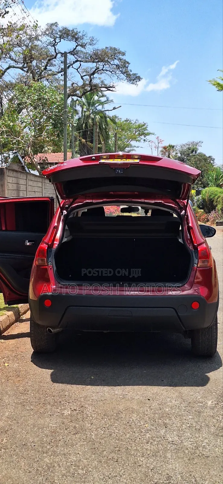Nissan Dualis 2010 Maroon