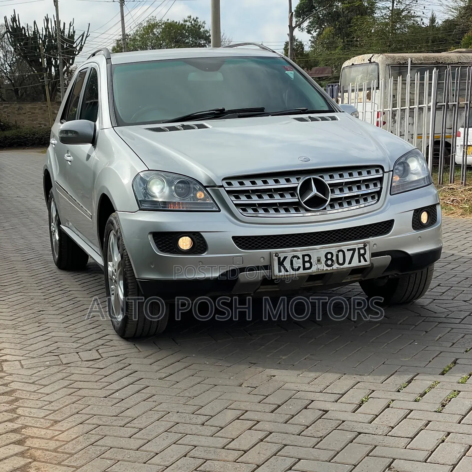 Mercedes-Benz M Class 2009 Silver