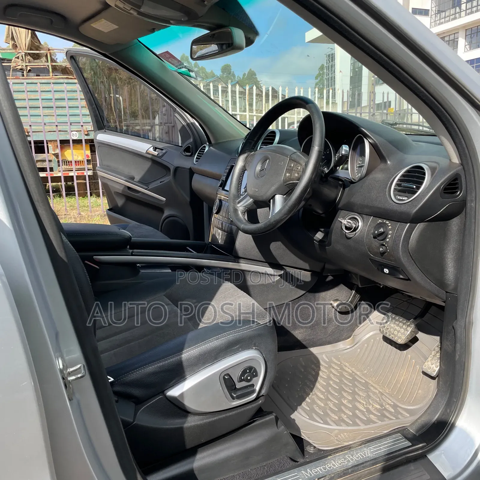 Mercedes-Benz M Class 2009 Silver
