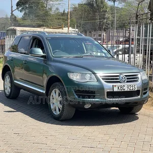 Volkswagen Touareg 2008 Green