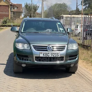 Volkswagen Touareg 2008 Green