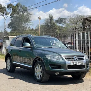 Volkswagen Touareg 2008 Green